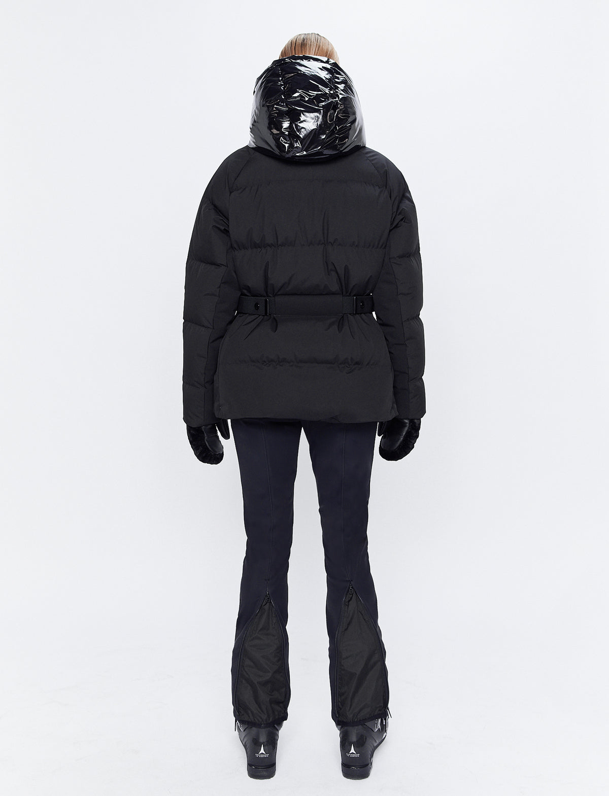 Delaine Skijas | Black