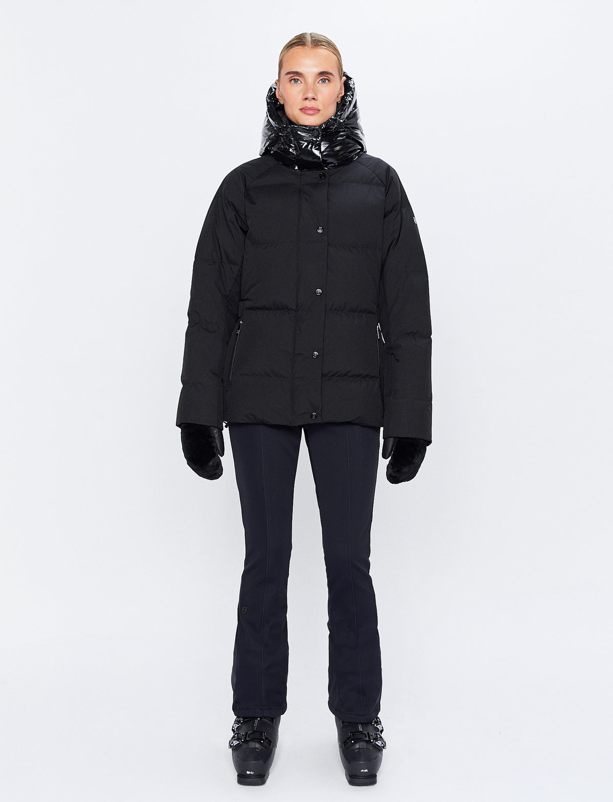 Delaine Skijas | Black