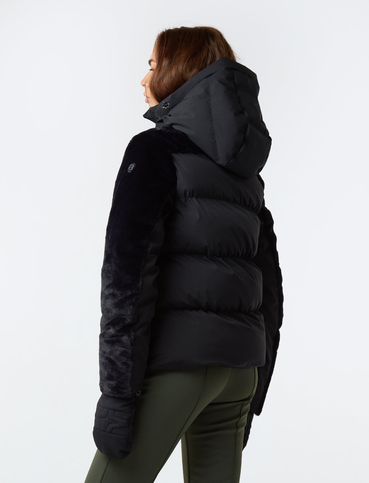Hillock Jas | Black