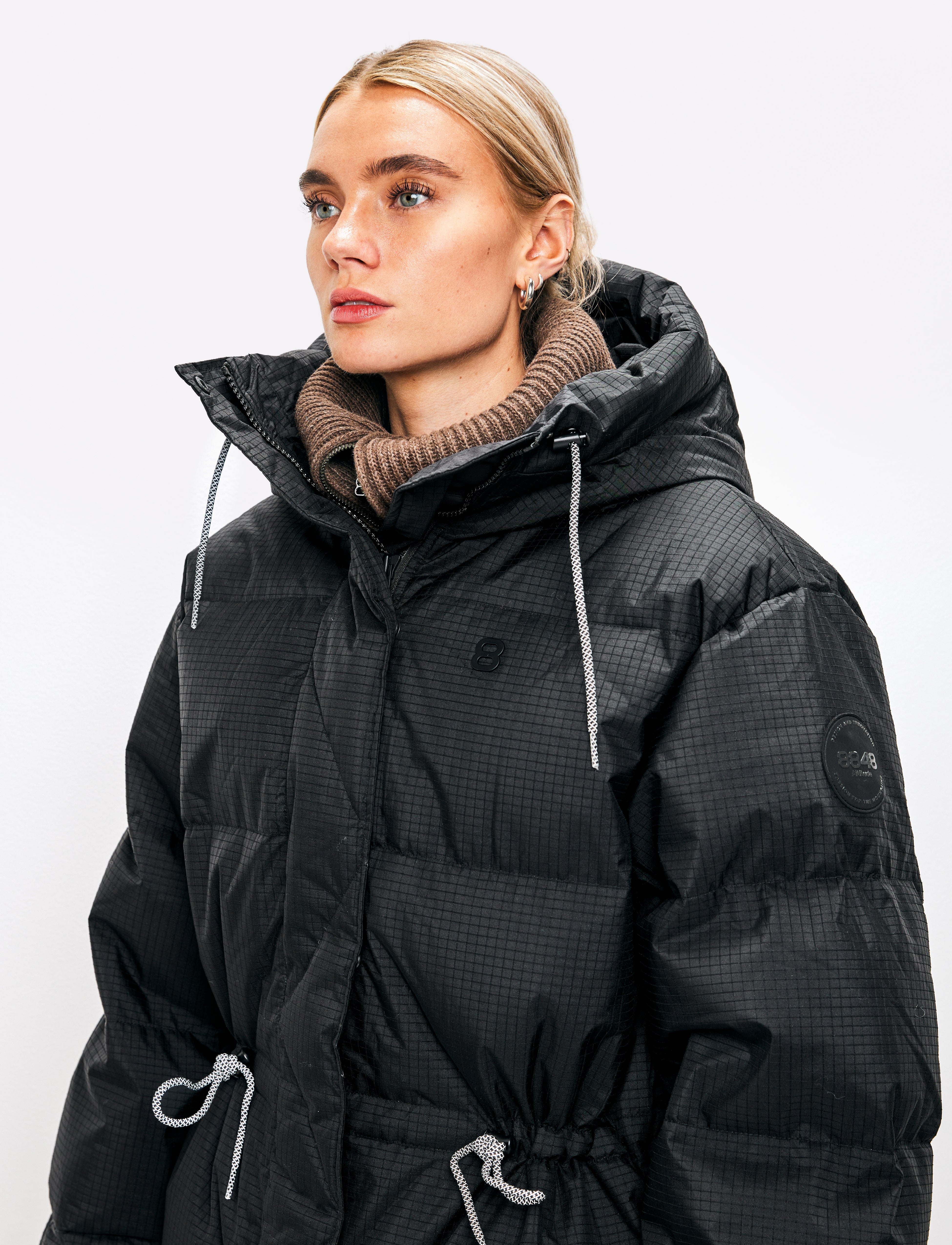 Asama W Down Jacket - Black