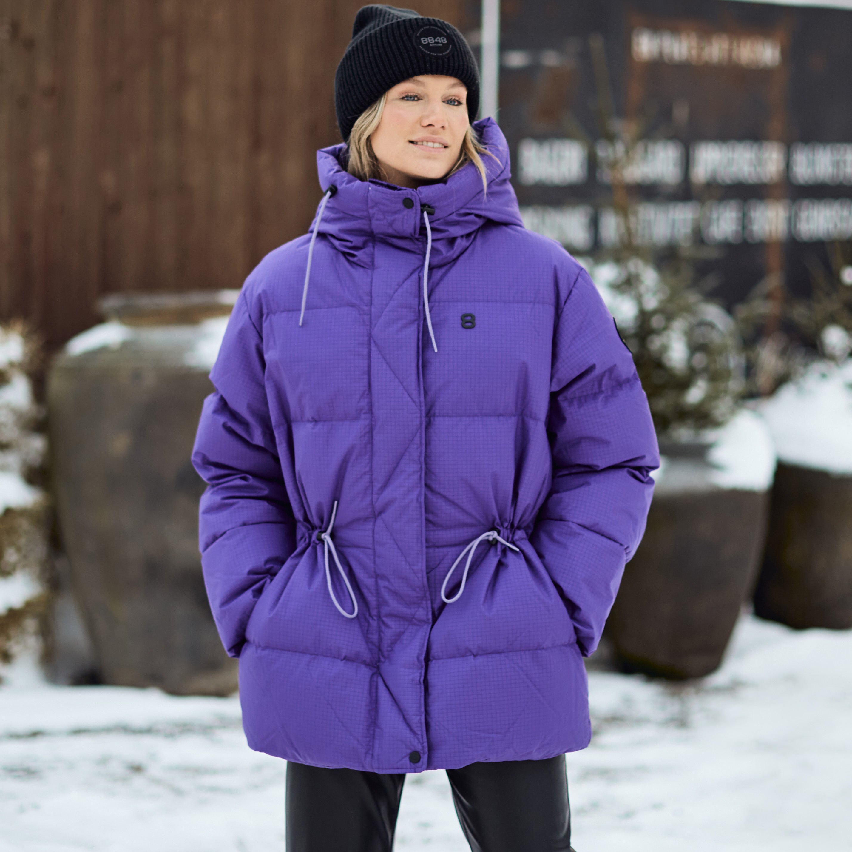 Asama W Down Jacket - Black