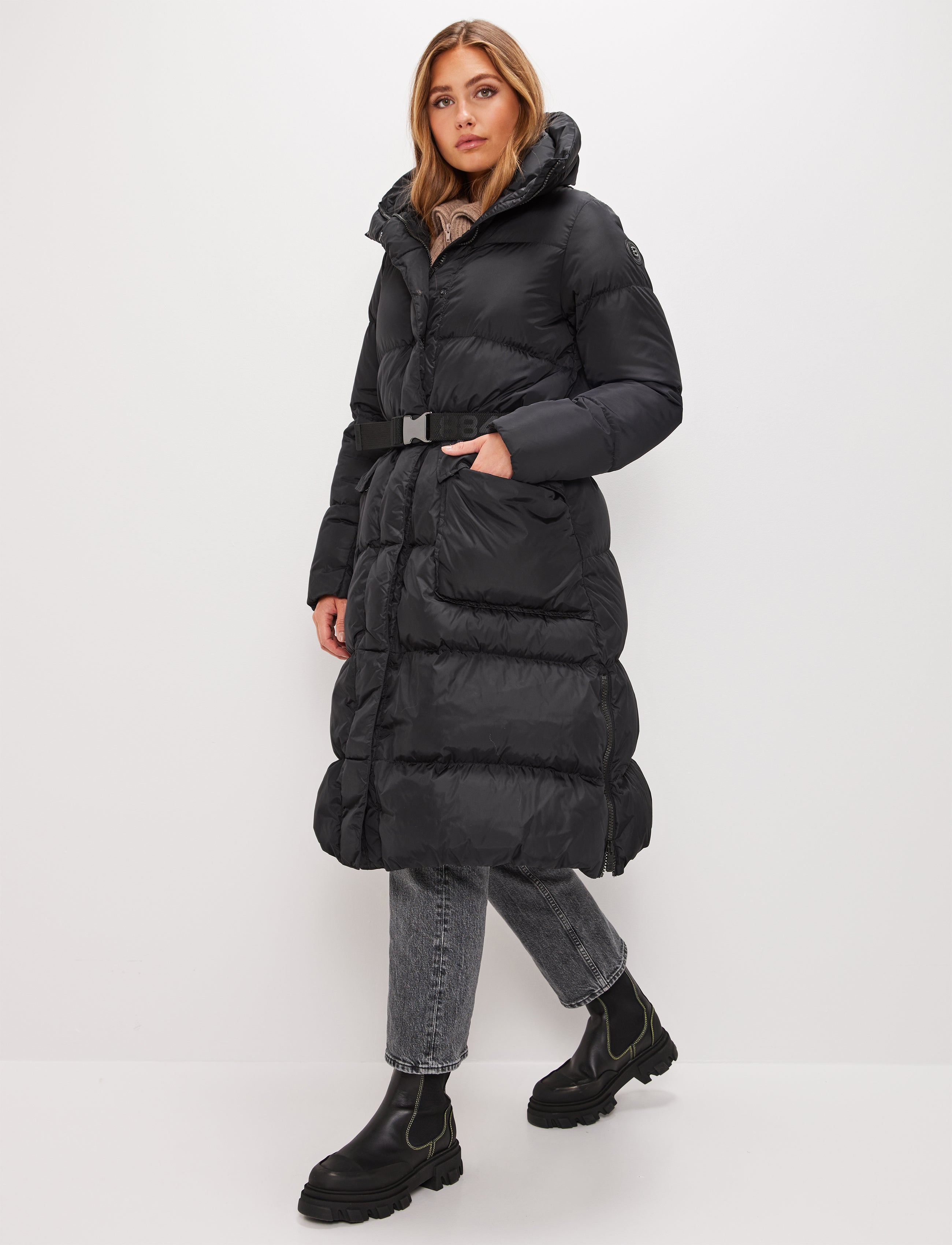 Noomi W Down Coat - Black