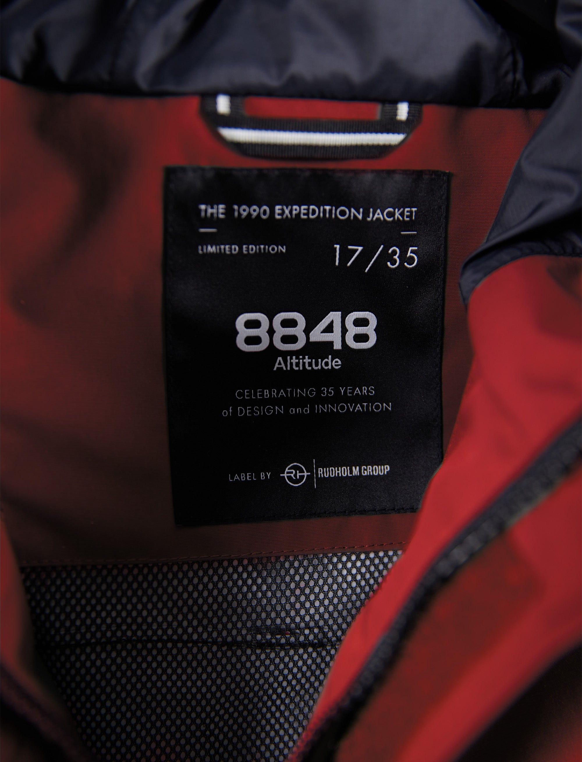 The 1990 Expedition Jacket - Poinsetta Red