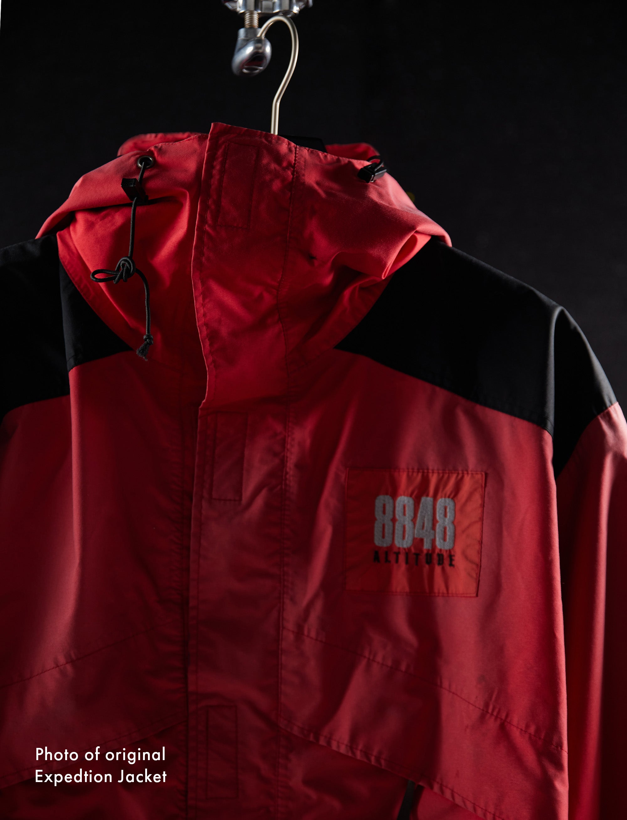 The 1990 Expedition Jacket - Poinsetta Red